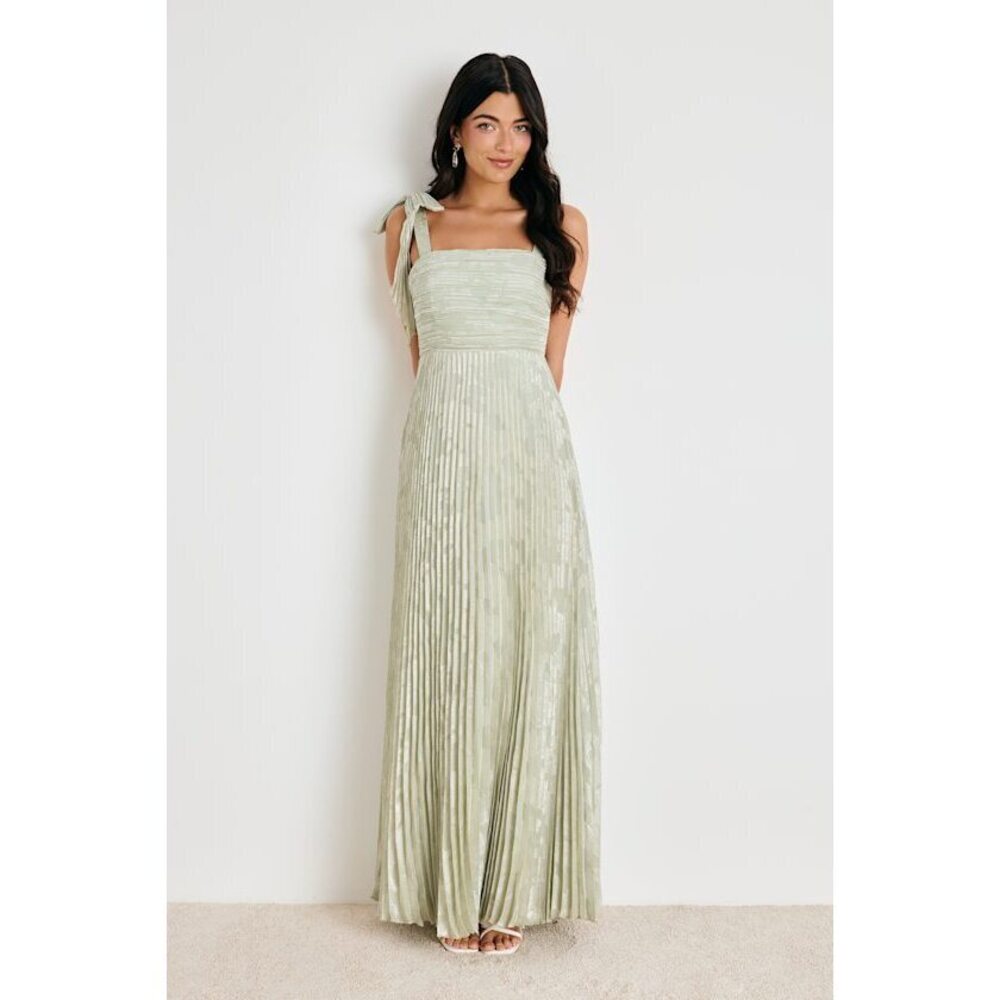 Lulus Cahlia Sage Floral Burnout Pleated Maxi Dress Green - Size L
